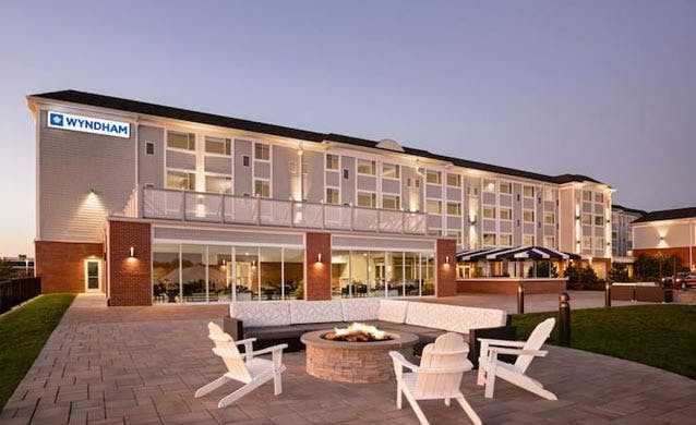 Wyndham Newport Hotel