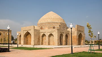 chorsu-bazaar-01-churus