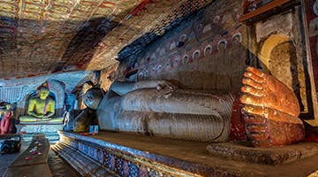 dambulla-cave-essence