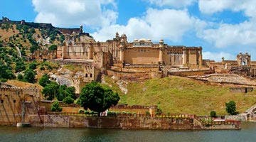 golden-triangle-and-the-ganges-06