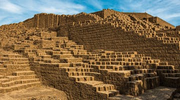 huaca-pucllana-peruiiyu