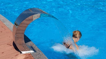 hydro-massage-waterfalls-tota