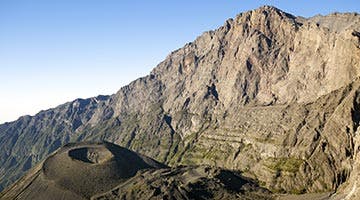 lakes-and-caldera-04