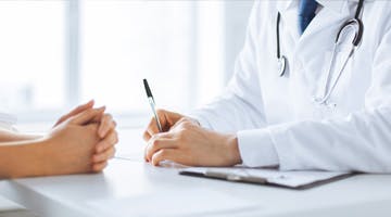 medical-consultation-x-det