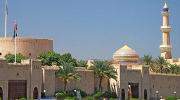 muscat-city-tour-shopping-01