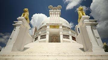 peace-pagoda-dhauli